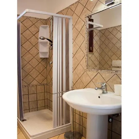 Flora E Zefiro By World * Castro (Lecce)